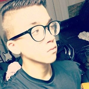 Meet your Posher, Thomas